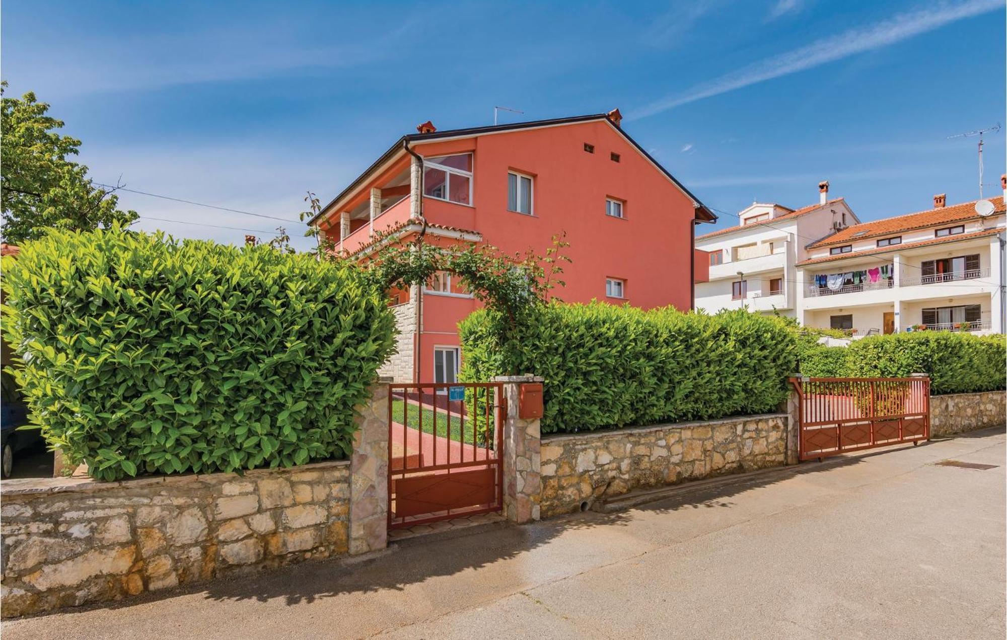 1 Bedroom Lovely Apartment In Rovinj Exterior photo